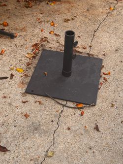 Black Metal Patio Umbrella Base Stand