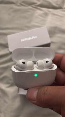 AirPod Pro 3  (MagSafe Charging Case)