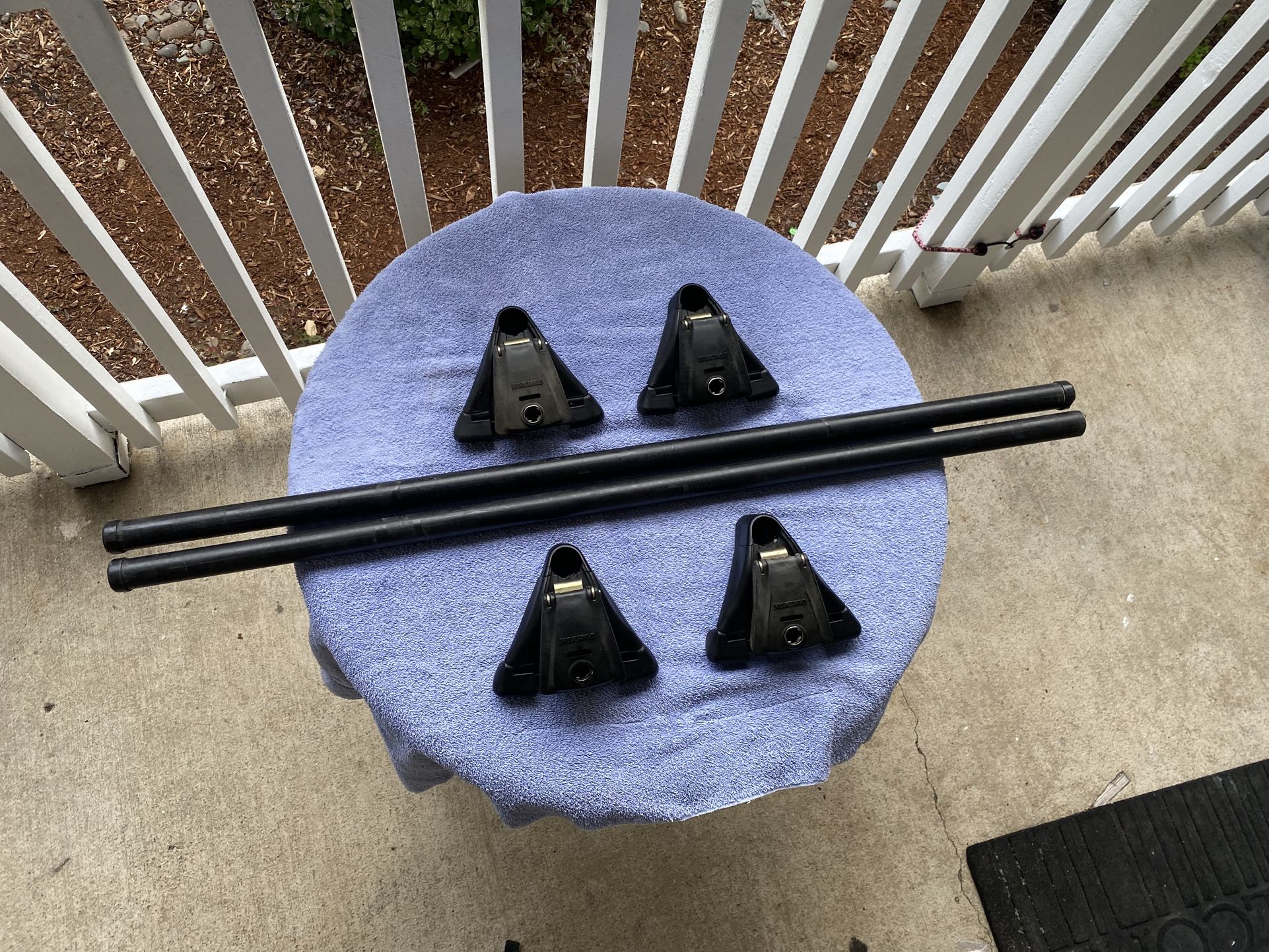 39” YAKIMA ROOF RACK SYSTEM ROUND BAR 39”