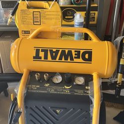 New Never Used Dewalt 4.5 Gal. Portable Electric Air Compressor