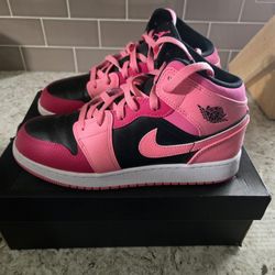Air Jordan 1 Mid GS