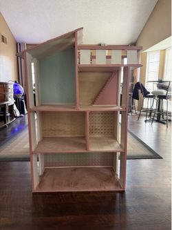 Vintage dollhouse