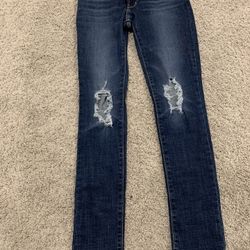 Mid Rise Skinny Levi Jeans 