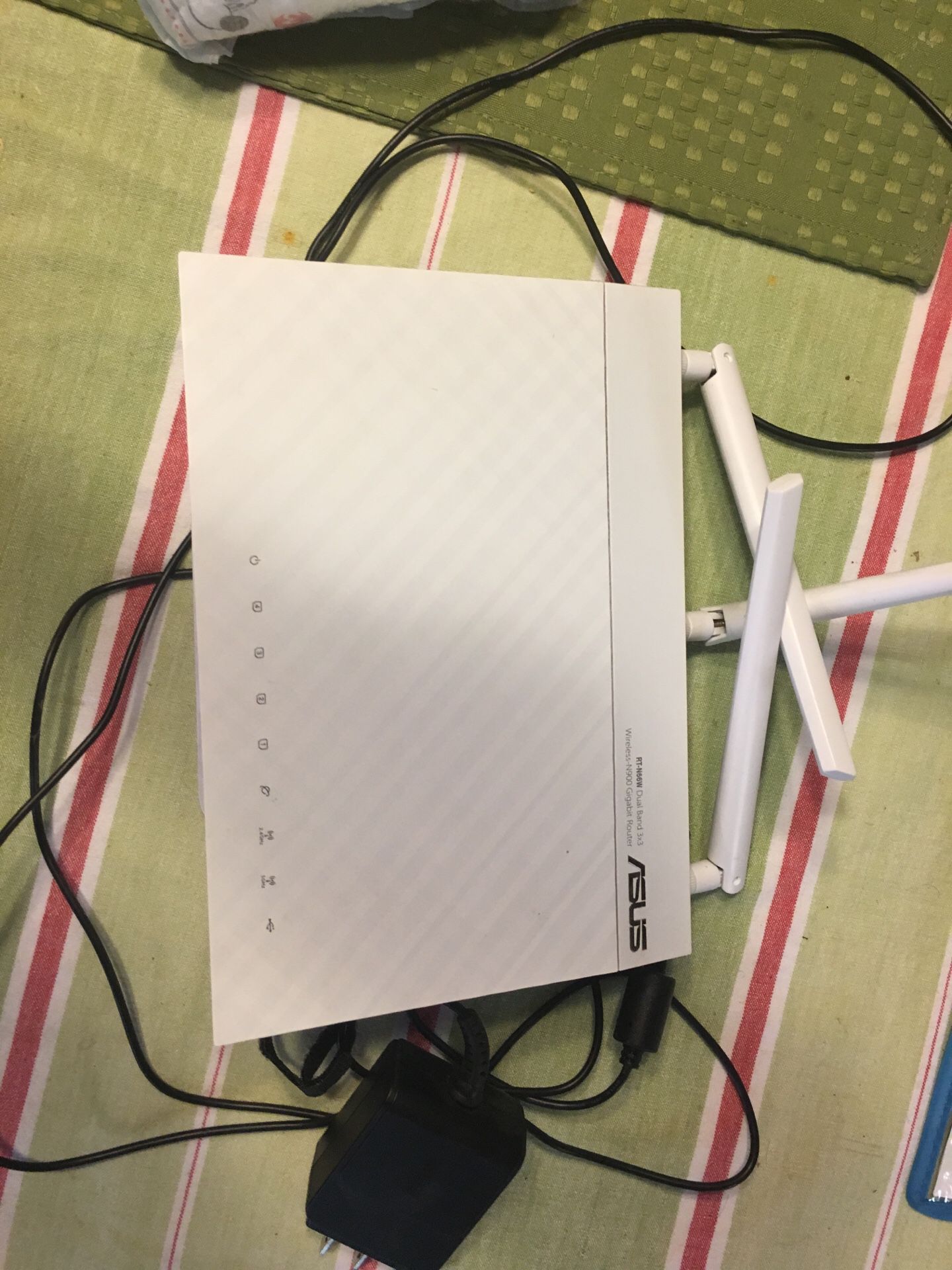 ASUS Wireless Dual-Band Router N900 Gigabit RT-N66W