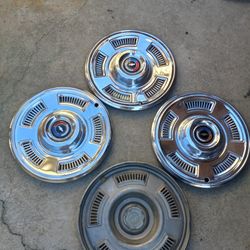 14 In Elcamino Chevy Malibu Hub Caps Originwial's Great Condition