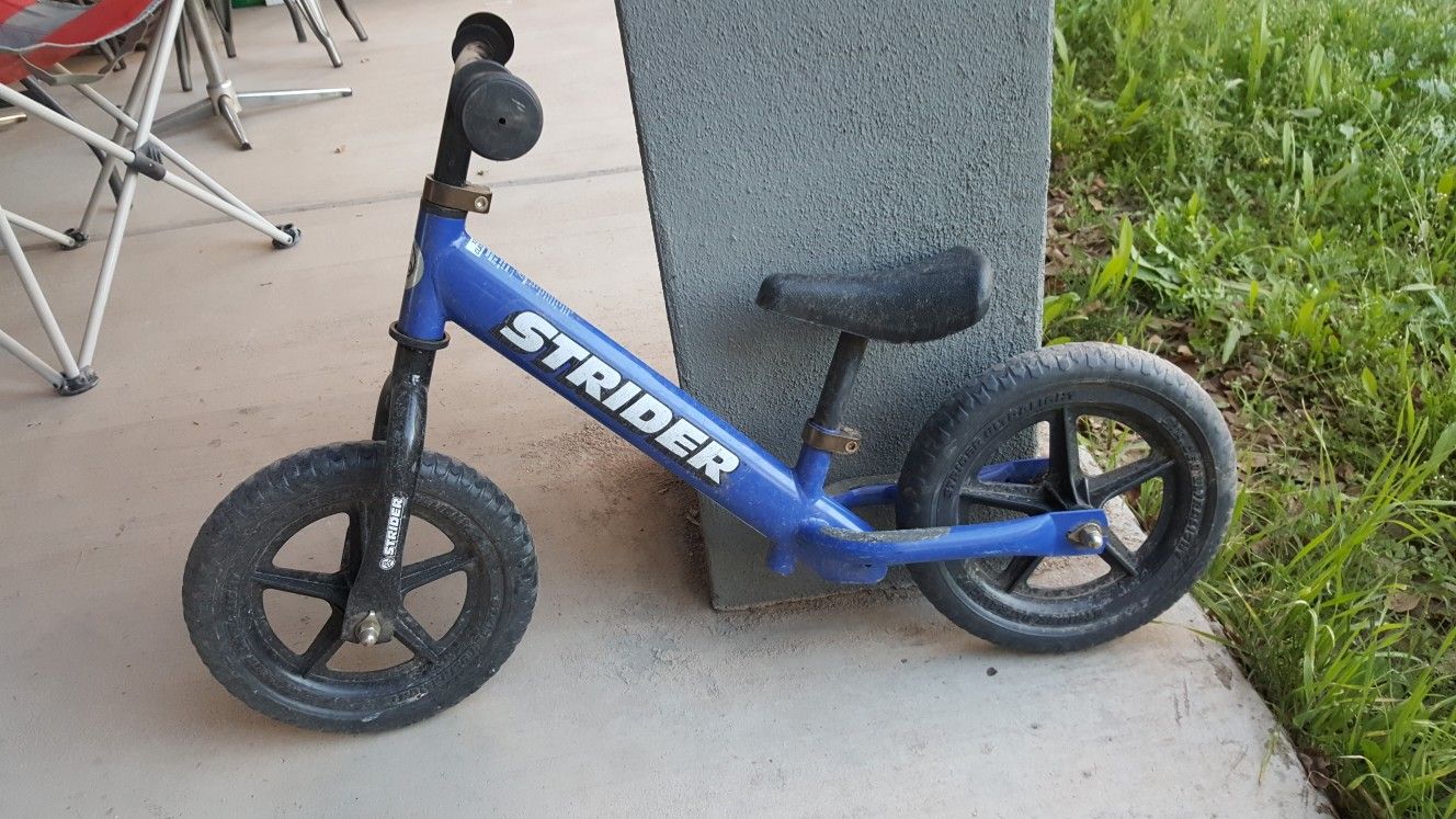 Used Strider balance bike for toddler kid