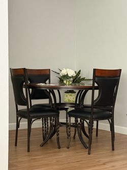 Dining set
