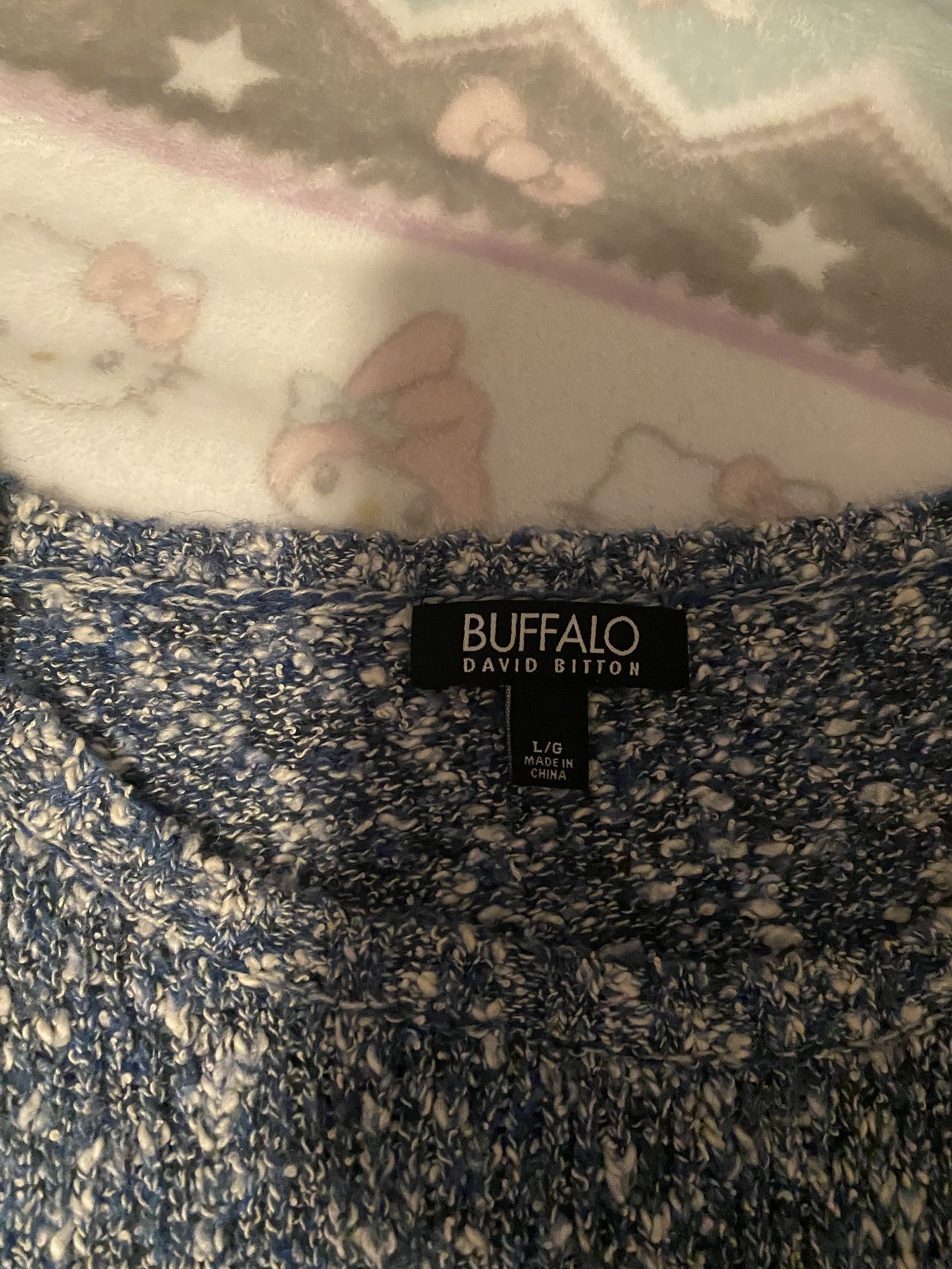 Women Size Large Sweater