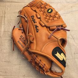 SSK Left handed throw Glove 11 3/4 (already broke-in LIKE NEW)