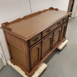 Vintage Magnavox Stereo Console 