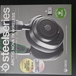 SteelSeries Arctis 7X+ Wireless Next-Gen Gaming Performance Headset on Xbox