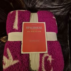 Opalhouse designed with Jungalow Faux Shearling Blanket