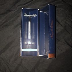 Double edge safety razor￼