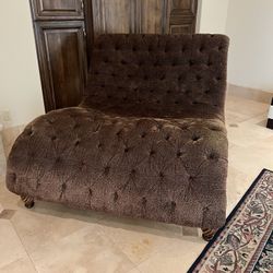 Love Seat Chaise, Brown