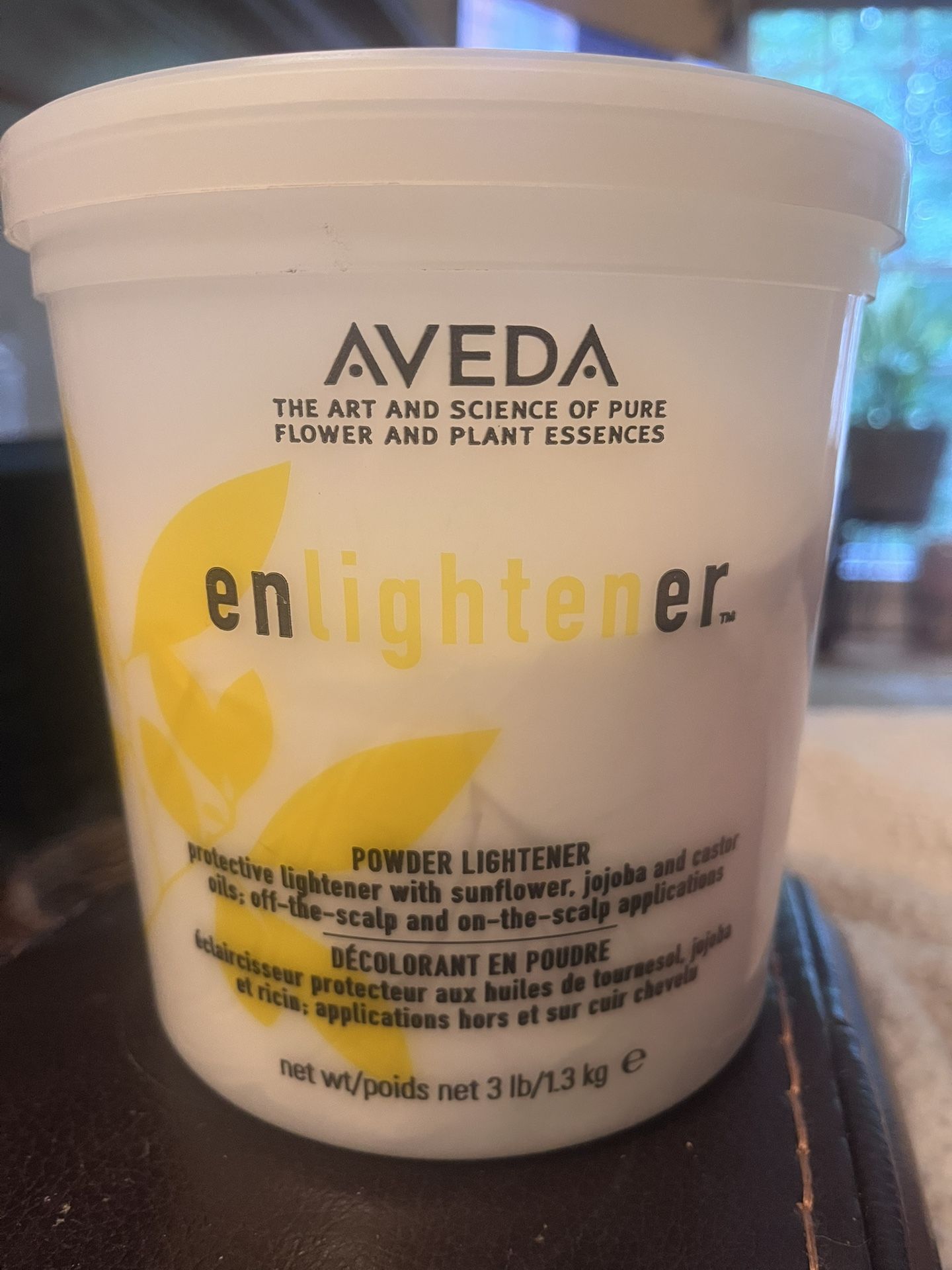 Aveda Enlightener Powder