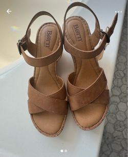 Never won leather Born wedges - New with tag