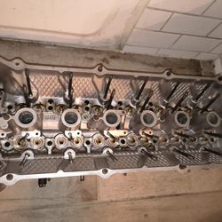 M52b28 Cleaned And Machined Cylinder Head