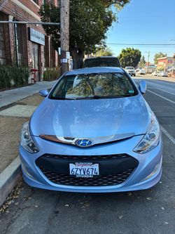 Hyundai sonata  hybrid