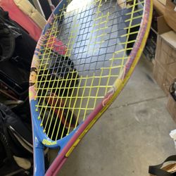 Kids tennis racquet 23 inc 3 1:2 