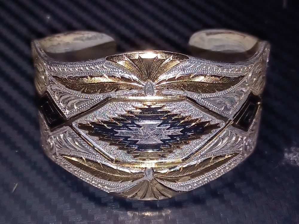 Montana Silversmiths Silver And Gold 2 Tone Cuff