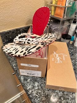 Christian Louboutin- Super Loubi flop