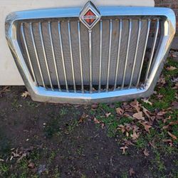 International Grill For A Semi Truck 