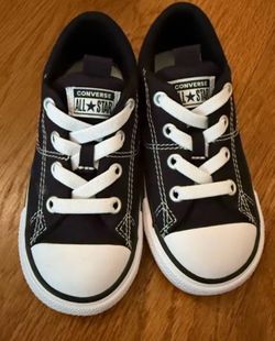 CONVERSE TODDLER SIZE 9 $25.99