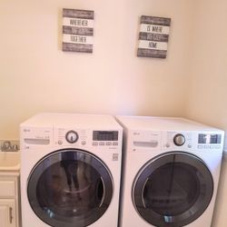 2 Wall pictures. Good Condition 