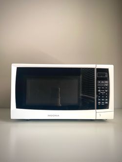Microwave- Good Condition
