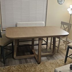Dinning Table W Chairs