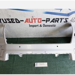 2021 - 2022 GMC YUKON DENALI FRONT BUMPER COVER OEM AY29855
