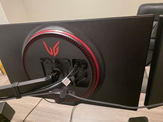 LG UltraGear 27" 240Hz Gaming Monitor 27GN750-B