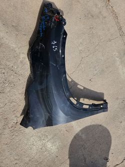 Toyota highlander right fender oem