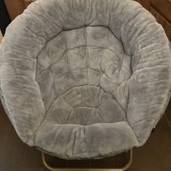 Faux Fur Folding Saucer Chair