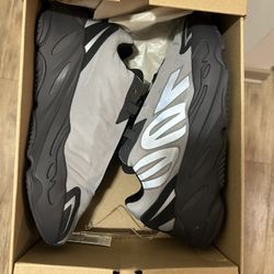 Yeezy 700 Metallic Silver 