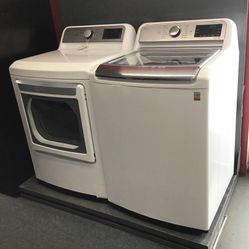 New Scratch And Dent LG Washer And Dryer Set. 1 year Warranty 