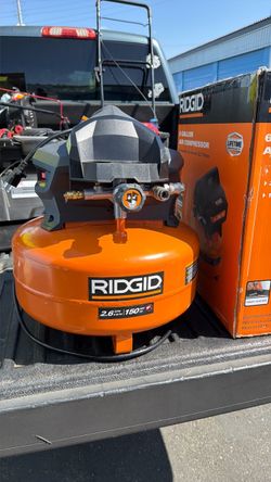 RIDGID 6 Gallon 150 PSI Air Compressor