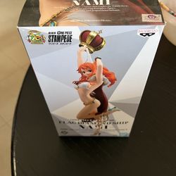 Nami Figure