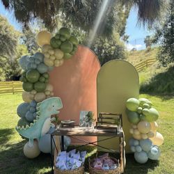 Dinosaur Balloon Garland