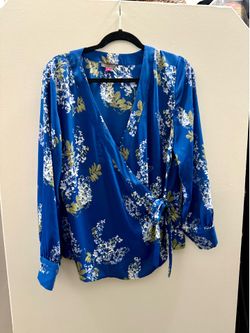 Size XL Vince Camuto blouse