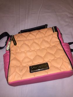 Betzy Johnson insulated bag