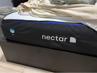 Vendo cama y colchon