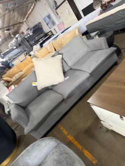 Couch new