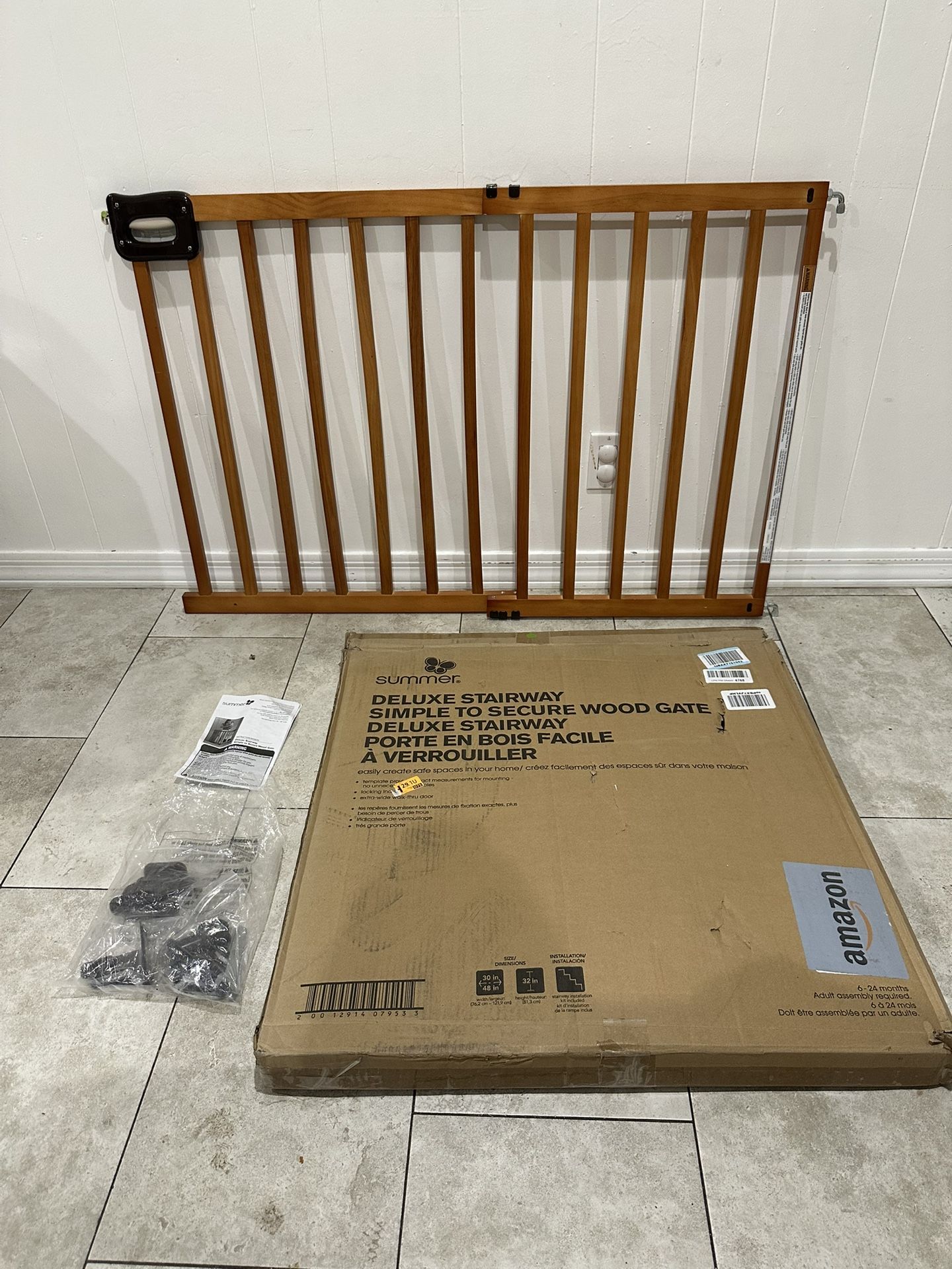 Extra Wide Deluxe Pet Gate / Baby Gate - Fits Openings 30” - 48”