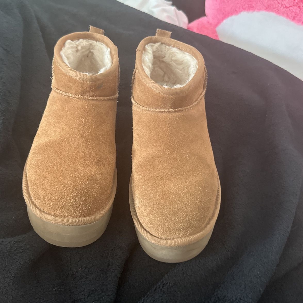 UGG PLATFORMS 