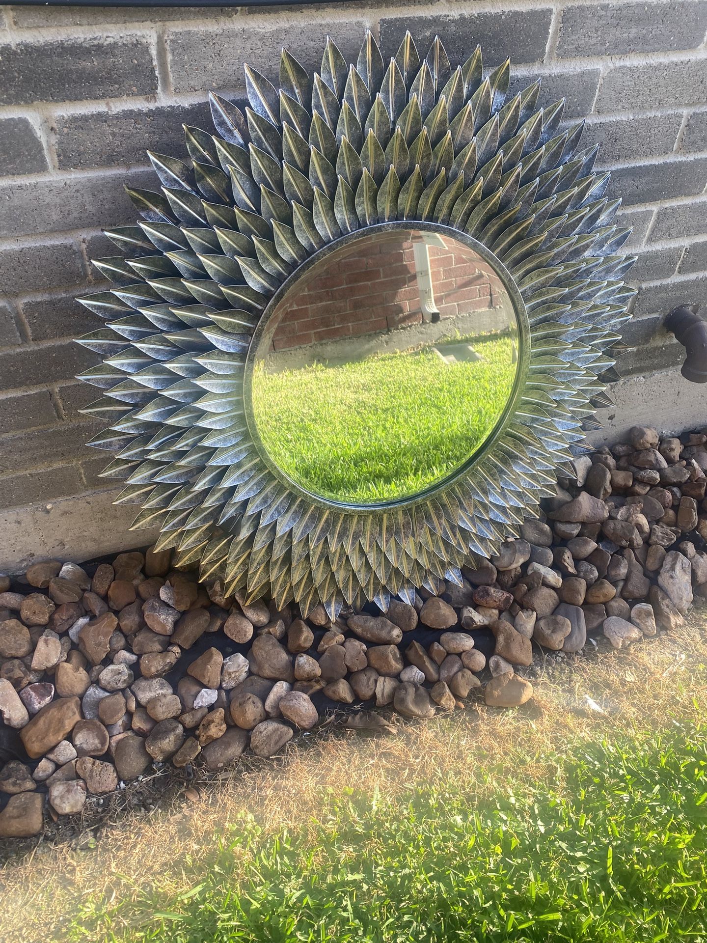 House Beautiful design Mirror