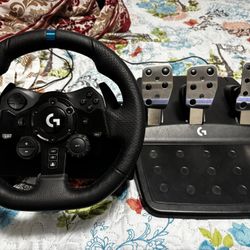 Logitech G923 Racing Wheel
