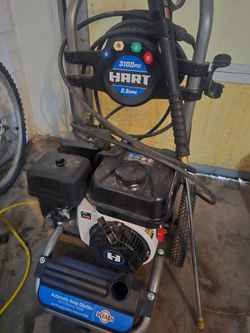 Hart 3100 PSI Gas Pressure Washer 2.5 GPM