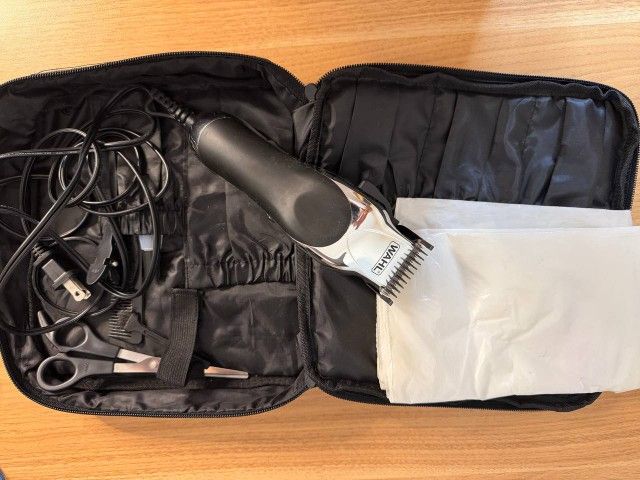 Wahl Hair Trimmer Kit with Case clippers cissors, Barber, Stylist 