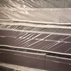 Queen Mattress With Boxspring 